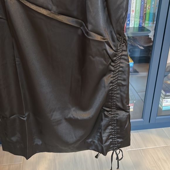 NWT Newport News shiny black dress - Picture 3 of 6